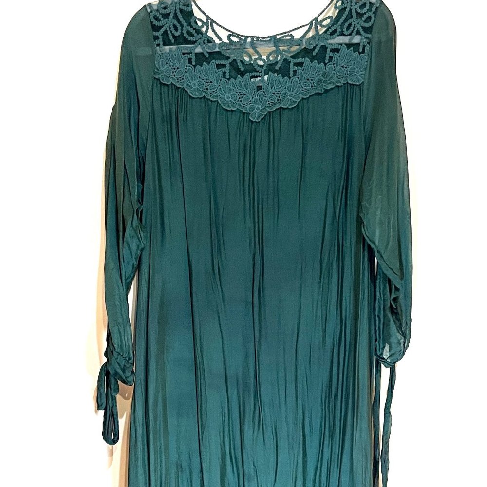 Beautiful Elegant Green Dress- Womens OS